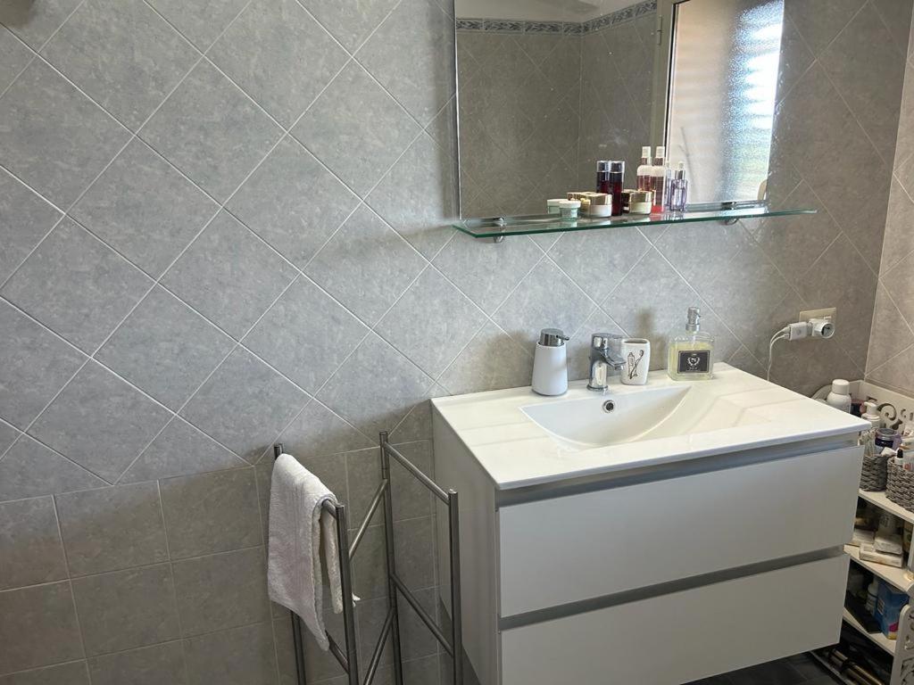 Nina Apartament Giardini Naxos Con Posto Auto Екстериор снимка