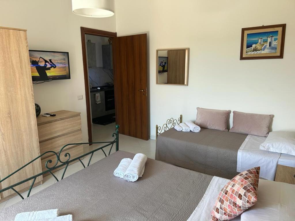 Nina Apartament Giardini Naxos Con Posto Auto Екстериор снимка