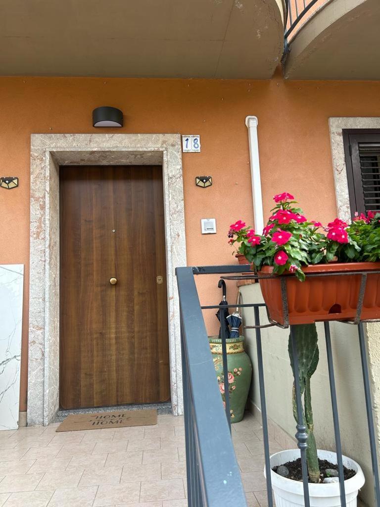Nina Apartament Giardini Naxos Con Posto Auto Екстериор снимка