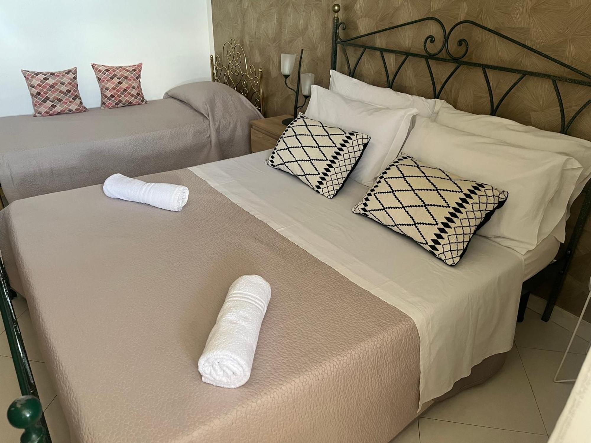 Nina Apartament Giardini Naxos Con Posto Auto Екстериор снимка